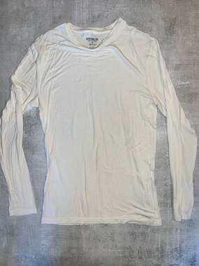 Express Men's Stretch Crew Neck Long Sleeve Undershirt
